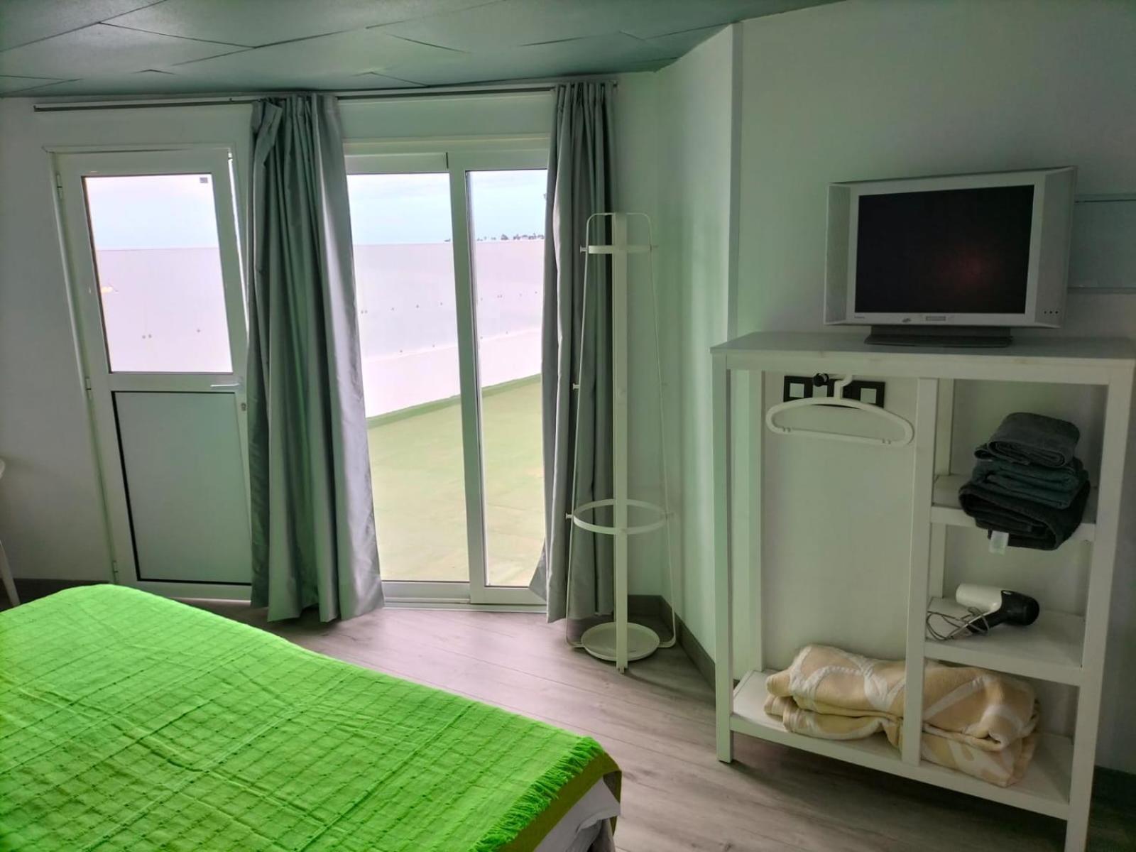 Vv Las Buganvillas Maspalomas - Cocina Y Habitaciones Con Banos Privados מראה חיצוני תמונה